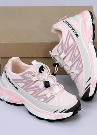 Круті молодіжні комбіновані рожеві кросівки шнурівка фіксатор1 фото