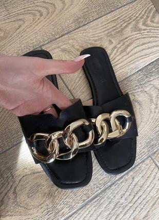 Шльопанці в гарному стані