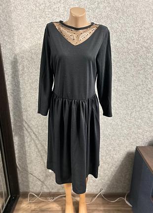 Красивое черное платье