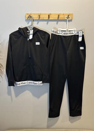 Костюм calvin klein,комплект. оригинал