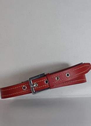 Ремень 02.051.062 красный узкий (2,5 х 112 см) с белой пряжкой и люверсами