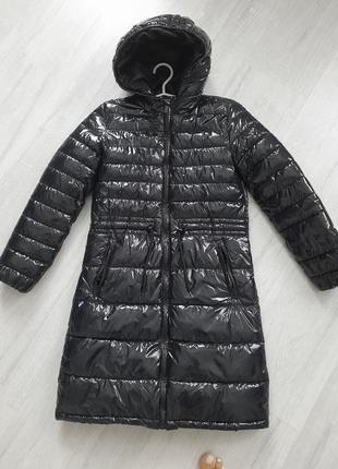 Лакове довге пальто, стьобана куртка, чорний пуховик