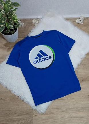 Adidas футболка на 15-16 років