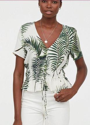 Тропическая красивая белая блуза топ с листьями h&m1 фото