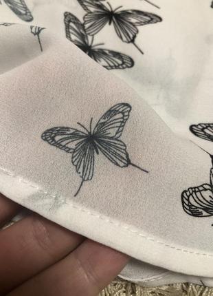 Блузка с бабочками, размер хл8 фото