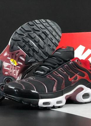 Чоловічі кросівки  nike air max plus tn  чорні з червоним5 фото