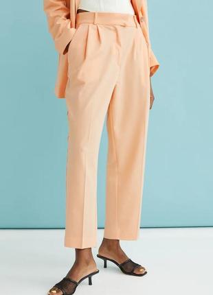 H&m стильные брюки с защипами м4 фото