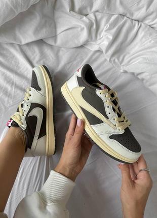 Женские кроссовки найк джордан nike jordan low x travis scott brown8 фото