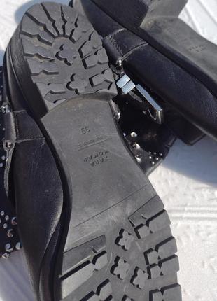 Кожаные чёрные ботинки с металлом zara очень мягенькие удобные лёгкие10 фото