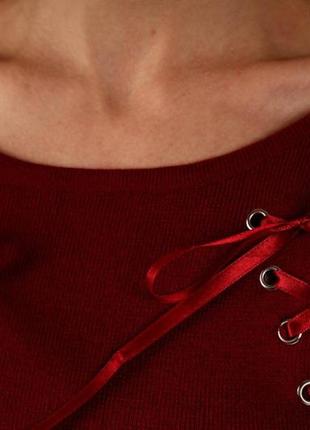 Елегантна сукня міді з шнурівками / бордо4 фото