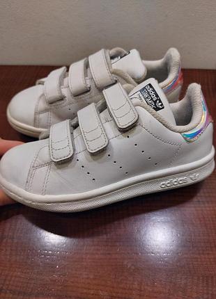 Оригинальный кожаный кроссовок adidas размер 26,28