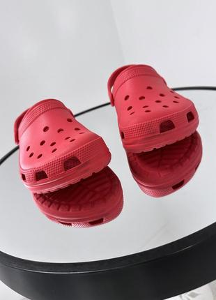 Яркие классические кроксы crocs6 фото