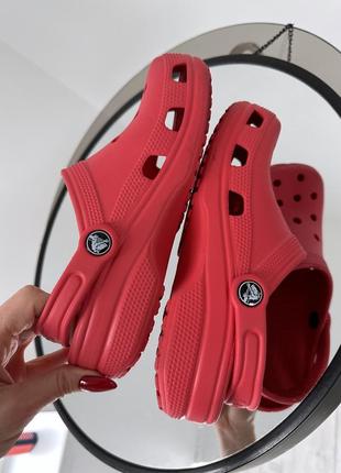 Яркие классические кроксы crocs3 фото