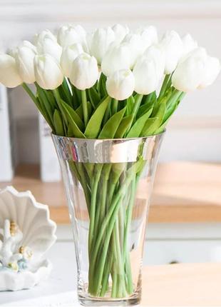Тюльпан реалистичный искусственный 1шт. цвет белый7 фото