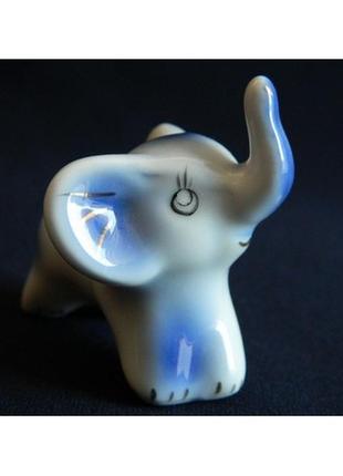 Статуетка порцеляна слоненя біла, синій