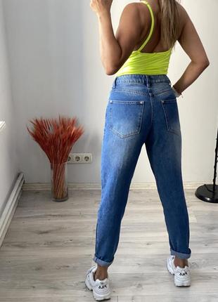 Крутые джинсы prettifying mom