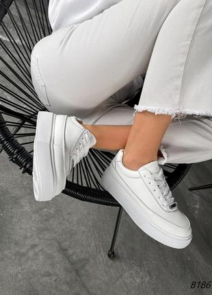 Натуральные кожаные белые кеды - кроссовки на высокой подошве8 фото