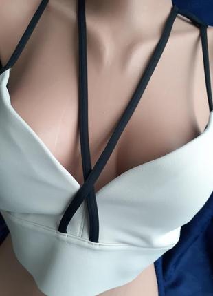 Strappy and stylish sports bra спортивный бюстгальтер топ бюстик тонкие бретели портупея для занятий йоги фитнеса5 фото