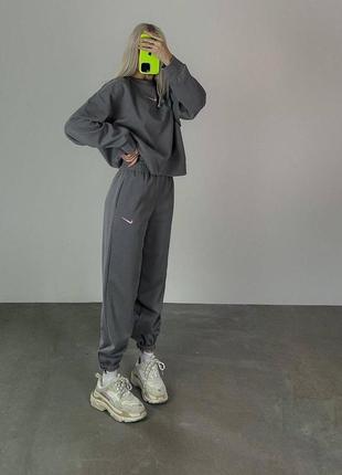 Зручний оверсайз костюм  в стилі nike найк комплект світшот і штани весняний