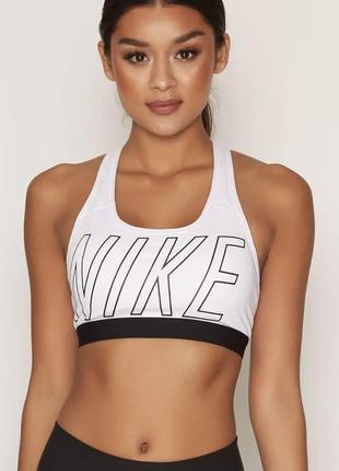 Спортивный топ nike