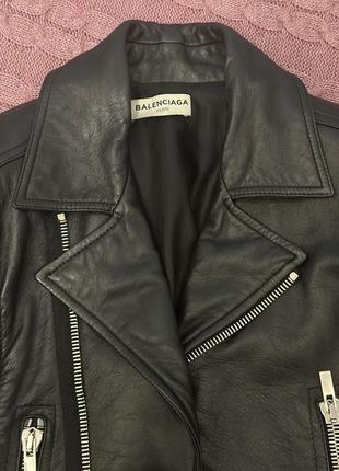 Кожаная куртка balenciaga, размер хs