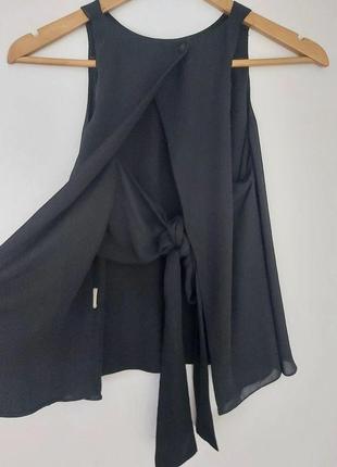 Женская черная плиссированная блузка без рукавов с открытой спинкой zara3 фото
