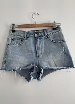 Шорты джинсовые мини с потертостями рваные светло-голубые4 фото