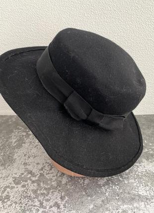 Шляпа черная, фетровая, стильная