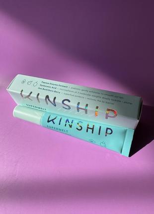 Kinship supermelt hyaluronic plumping lip treatment бальзам для губ маска2 фото