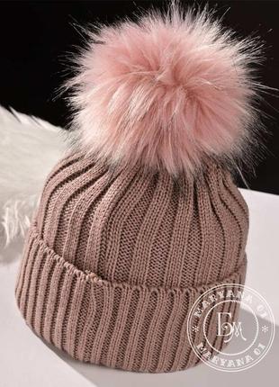 Тепла зимова шапка для дівчинки2 фото