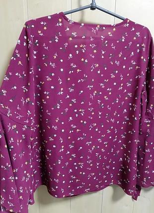 Блуза з яскравими квітами7 фото