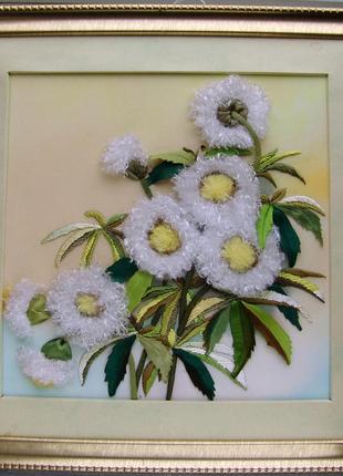 Картина, вишита стірчками та нитками, білі пухнасті квіти2 фото