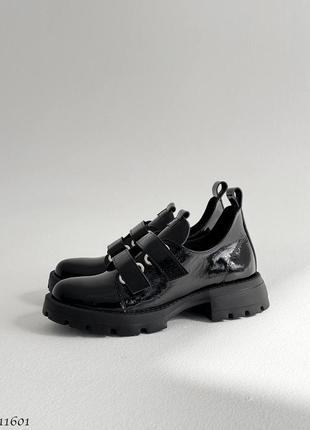 Туфли на липучке черные лакированные6 фото