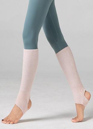 Гетри пудра танцювальні рубчик 5320 ніжно-рожеві теплі гольфи під чоботи високі шкарпетки без п'ятки1 фото