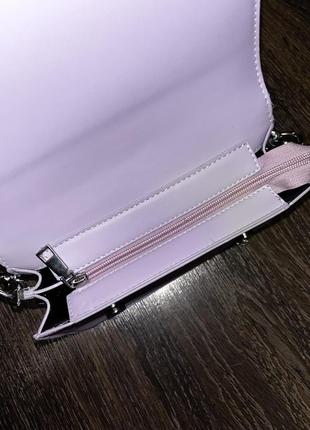 Фіолетова сумка з ремінцем3 фото
