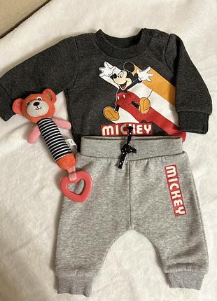 Костюм