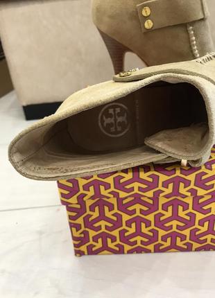 Замшеві черевики пісочного кольору tory burch3 фото