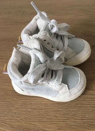 Дитячі кросівки h&m