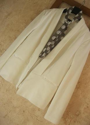 Шикарный белый пиджак жакет премиум качества и в пир и в мир 146 фото