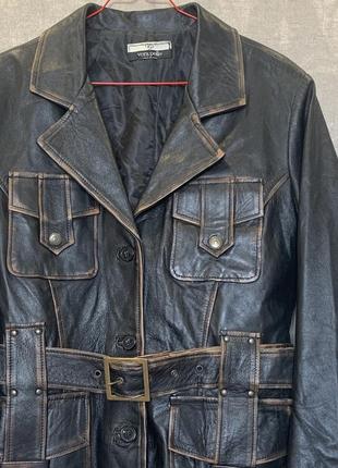 Стильная куртка из натуральной мягчайшей кожи vera pelle, италия. размер м.7 фото
