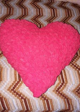Подушка у вигляді серця1 фото