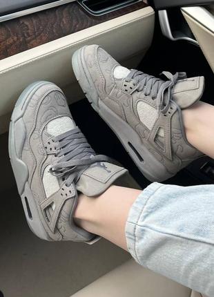 Женские кроссовки jordan 4 kaws grey из натуральной замши