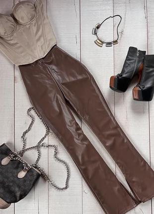 Жіночі   брюки з екошкіри divided h&m4 фото