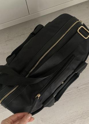 Дуже зручна та стильна дорожня сумка parfois9 фото