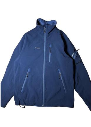 Софтшел berghaus