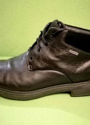 Чоловічі черевики clarks un tread upfilex3 фото