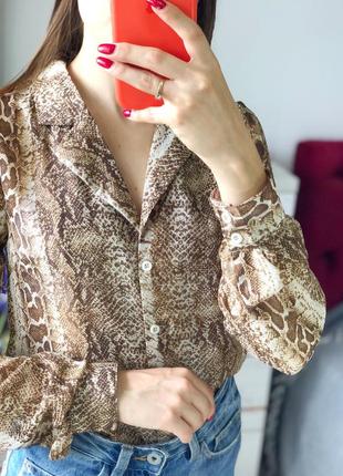Красива шифонова блуза в питоновый принт7 фото