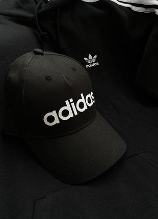 Новая бейсболка adidas