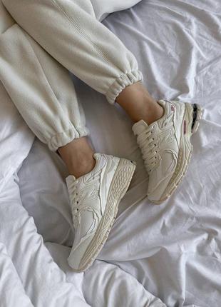 Розпродаж жіночих кросівок new balance 2002r cream5 фото