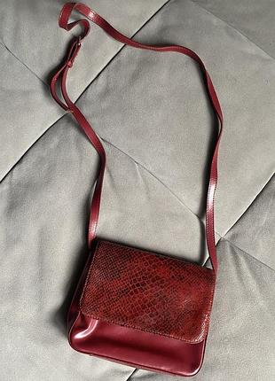 Удобная маленькая сумочка женская от leather